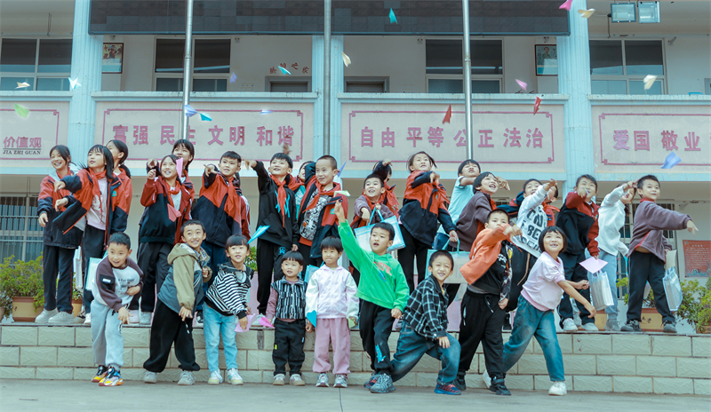 8cb191caac96274cbeecd9f93ad54f31.jpg